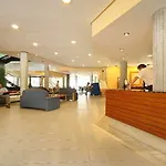 Aparthotel Flora