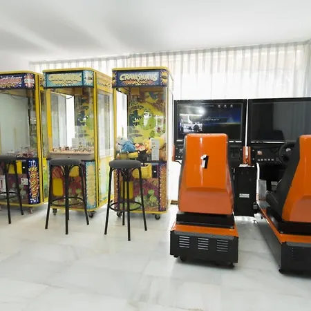 Apartahotel Flora 3*