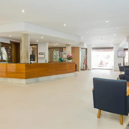 Apartahotel Flora 3*