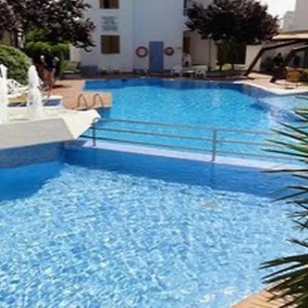 Apartahotel Flora 3*
