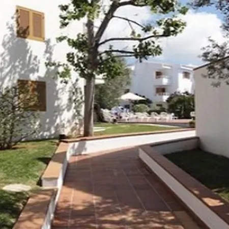 Flora Apartahotel 3*