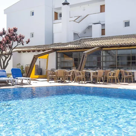 Flora Apartahotel 3*