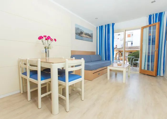 弗洛拉公寓酒店 3*