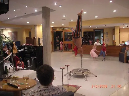 弗洛拉公寓酒店 波连萨港