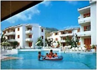 Flora Apartmanhotel Port de Pollença