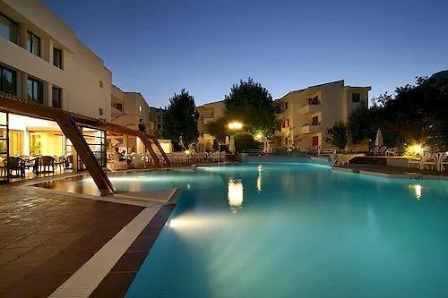 弗洛拉公寓酒店 3*