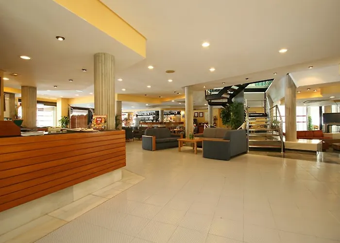 弗洛拉公寓酒店 波连萨港