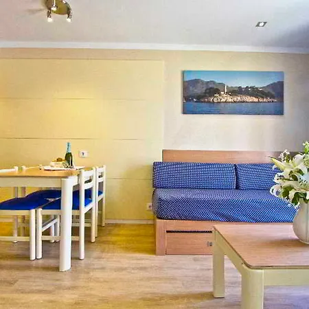 Flora Apart-hotel
